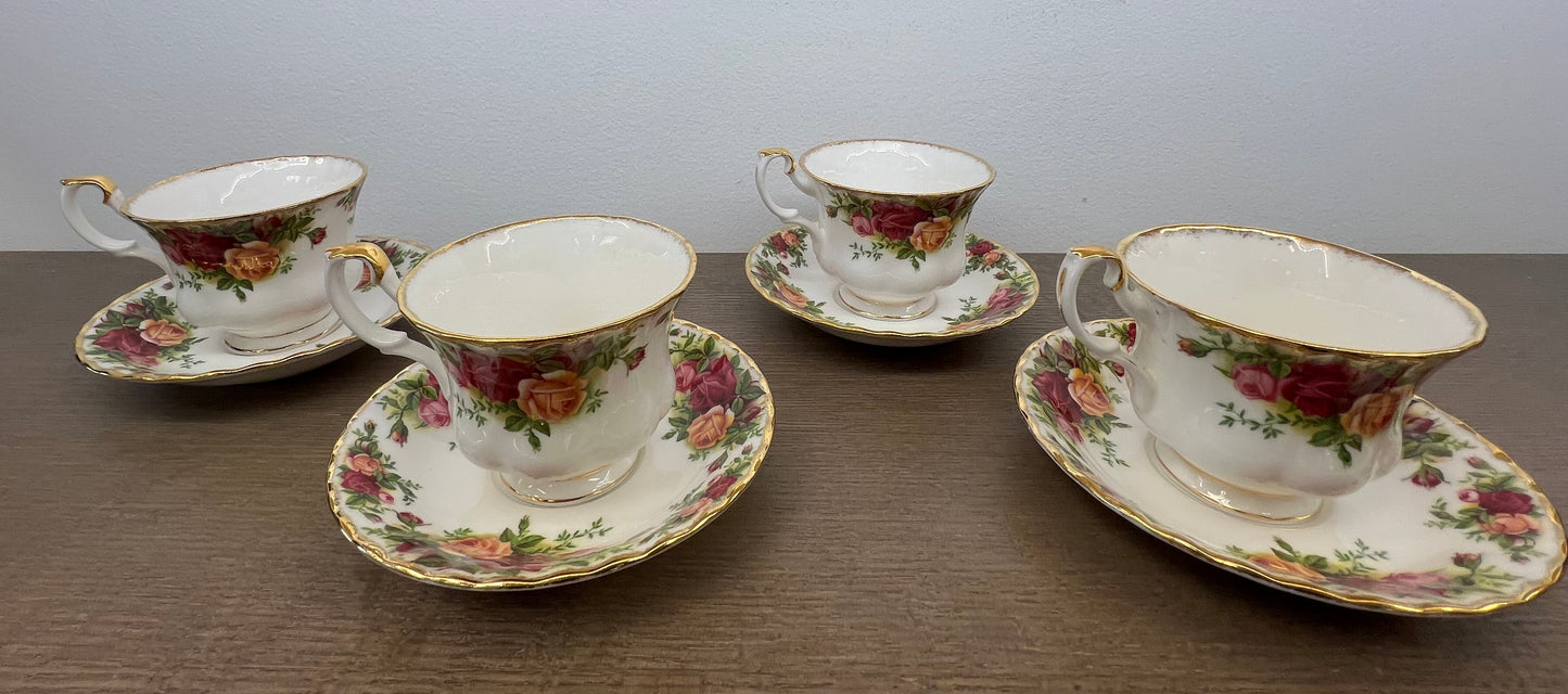 ROYAL ALBERT OUR COUNTRY ROSES TEA CUPS