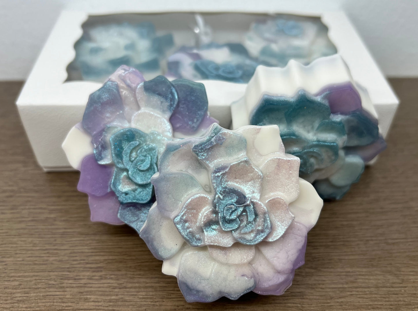 TOBACCO AND BAY LEAF GOAT MILK/HEMP SOAP GIFT SET OF 3 ROSES