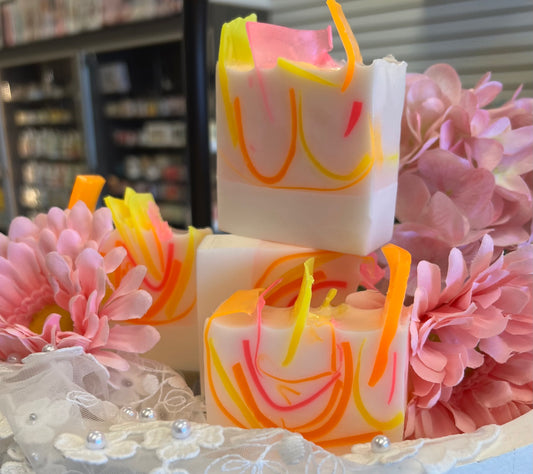 HIBICUS PINK HAWWAIIAN GOAT MILK SOAP