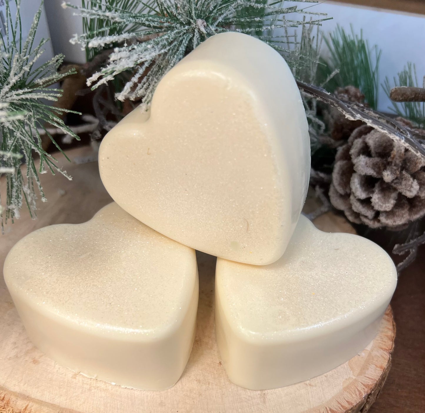 Honeysuckle and jasmine scented goat milk soap by THE BUBBLE BATH SHOP, 4 oz, with floral soap bar and natural packaging.